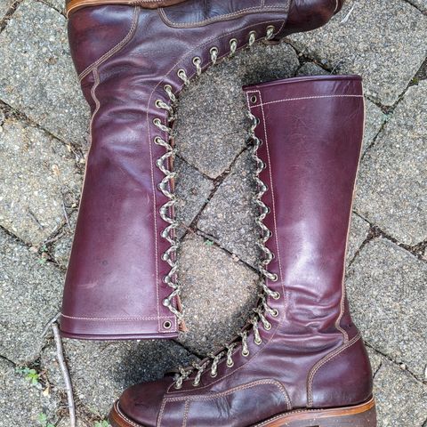 Willie's Handmade Boots Unlisted Model in S.B. Foot Black Cherry Excalibur