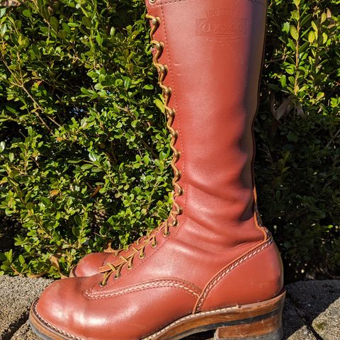 Wesco Highliner in Seidel Redwood Oil Tan