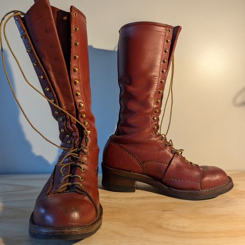 View photo of Wesco Highliner in Seidel Redwood Oil Tan