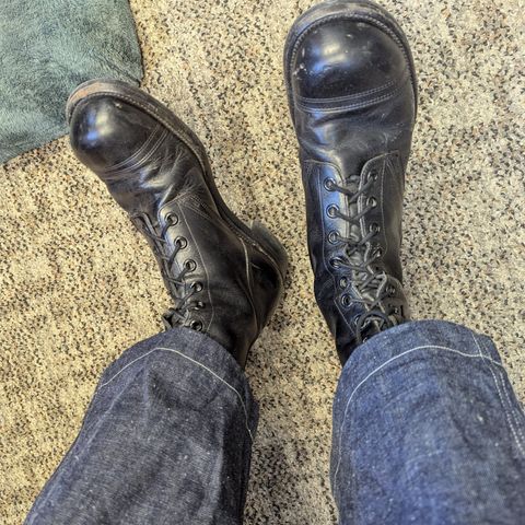 View photo of Endicott Johnson US Army Combat Boots (1961) in Black Leather