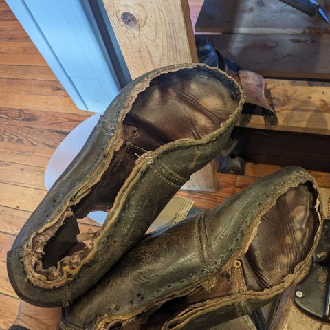 Unsung U 22-1 Slog Boot in Wickett & Craig Olive H Latigo