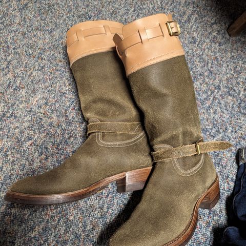 Unsung Renegade Cowboy in Wickett & Craig Olive H Latigo