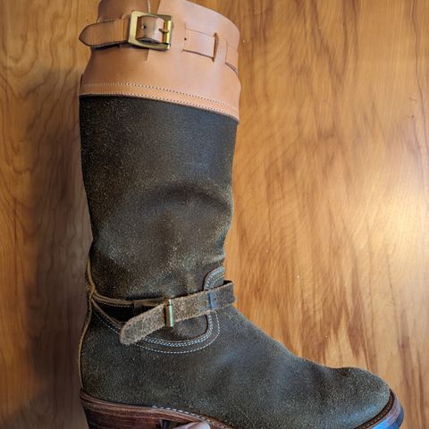 Unsung Renegade Cowboy in Wickett & Craig Olive H Latigo