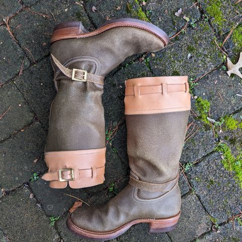 Unsung Renegade Cowboy in Wickett & Craig Olive H Latigo