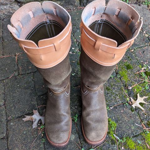 Unsung Renegade Cowboy in Wickett & Craig Olive H Latigo