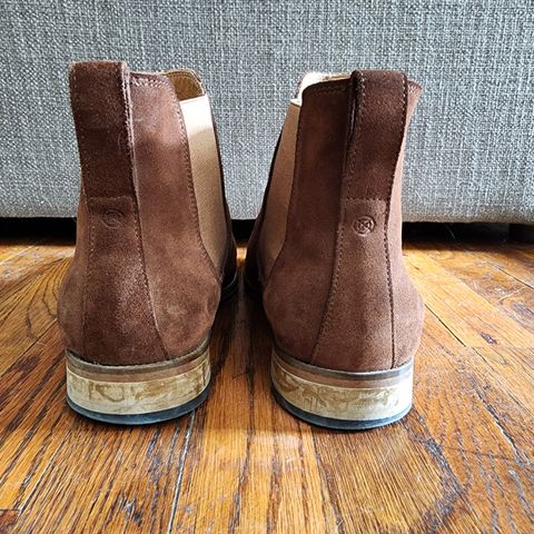 Bomberos Unlisted Model in Snuff Waterproof German Suede