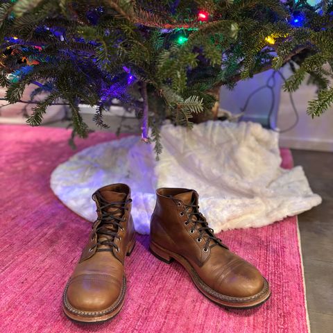 View photo of White's Semi-Dress in Horween Natural Chromexcel