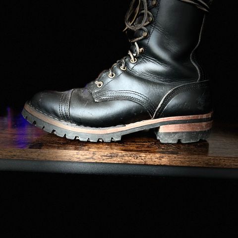 Nicks MTO in Wickett & Craig Black Oiled Latigo