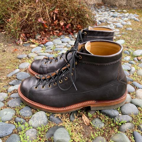 Sagara Cordmaster in Maryam Natural Horsebutt Overdyed Black