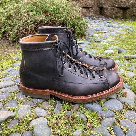 Sagara Cordmaster in Maryam Natural Horsebutt Overdyed Black