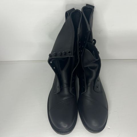 View photo of Biltrite Climbers in Black Leather