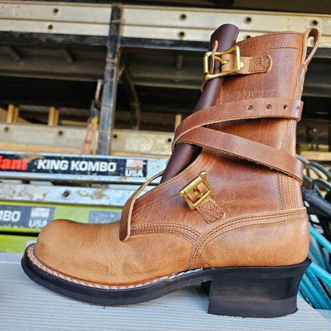 Nicks Heritage TankerPro in Horween Natural Dublin