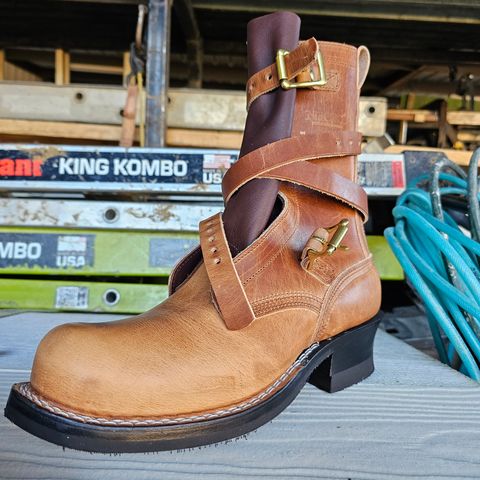 Nicks Heritage TankerPro in Horween Natural Dublin