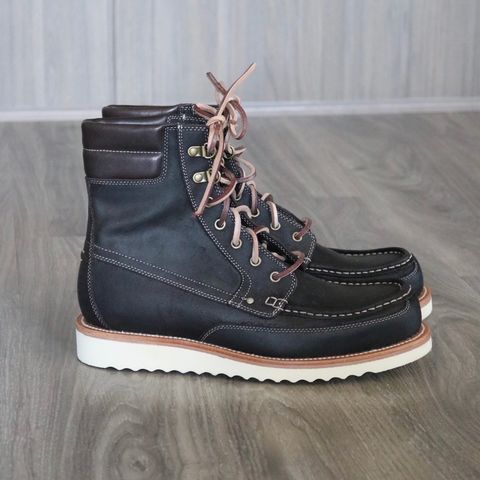 Grant Stone Field Boot in C.F. Stead Earth Waxy Commander Suede