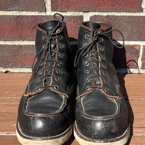 Red Wing 6-Inch Classic Moc in S.B. Foot Black Prairie