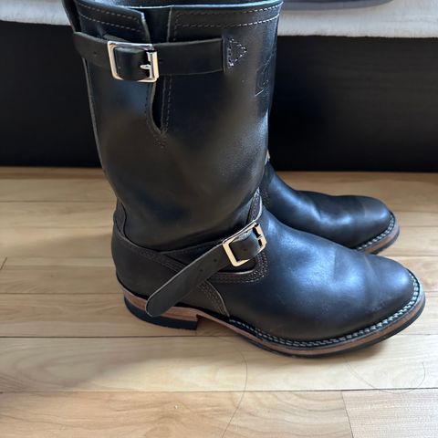 View photo of Wesco Mister Lou in Maryam Petrolio Waxed Black Horsehide