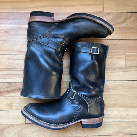 View photo of Wesco Mister Lou in Maryam Petrolio Waxed Black Horsehide