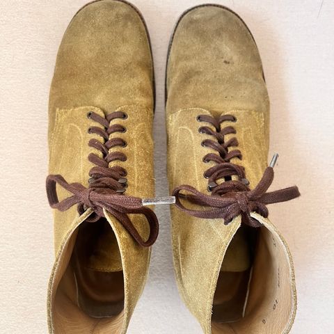 Yuketen Alan in Khaki Suede