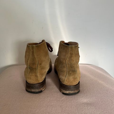 Yuketen Alan in Khaki Suede
