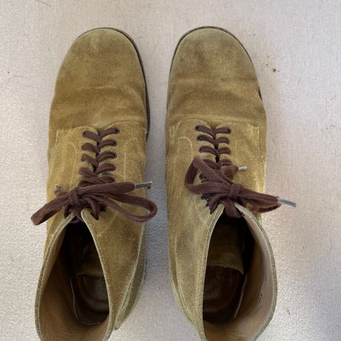 Yuketen Alan in Khaki Suede