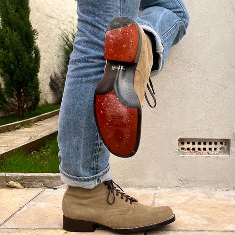 Yuketen Alan in Khaki Suede