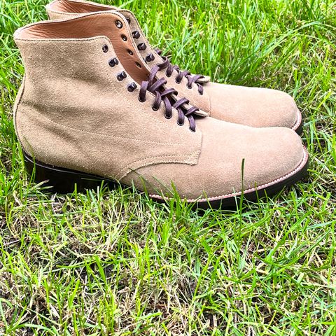 Yuketen Alan in Khaki Suede