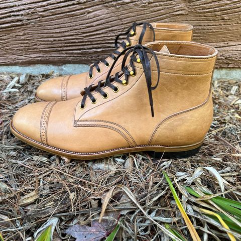 Iron Boots Devil Dog in Maryam Washed Natural Horsefront