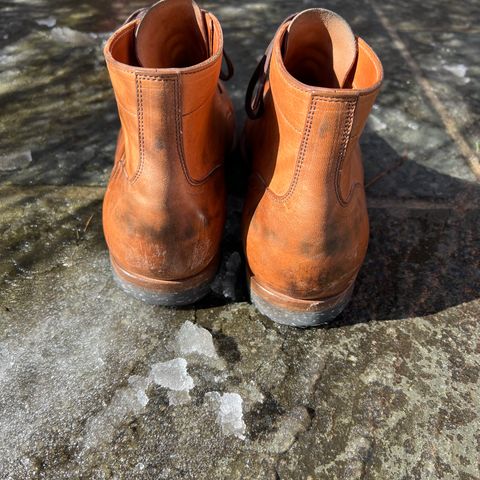 Iron Boots Devil Dog in Maryam Washed Natural Horsefront
