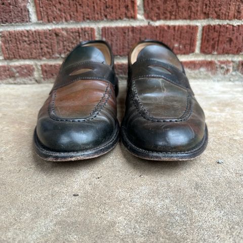 Grant Stone Traveler Penny in Horween Marbled Black Shell Cordovan