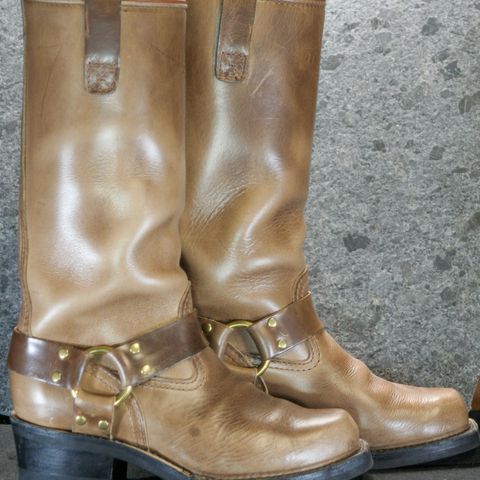 View photo of Wesco Harness in Horween Natural Chromexcel