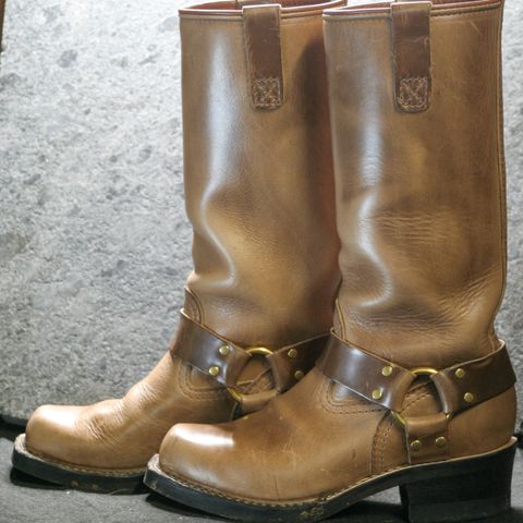 View photo of Wesco Harness in Horween Natural Chromexcel