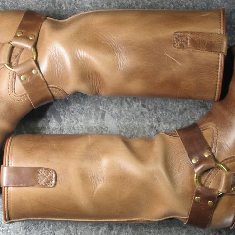 View photo of Wesco Harness in Horween Natural Chromexcel