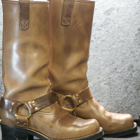 View photo of Wesco Harness in Horween Natural Chromexcel