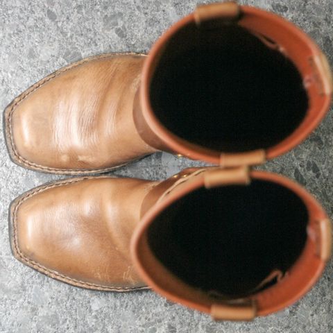 View photo of Wesco Harness in Horween Natural Chromexcel