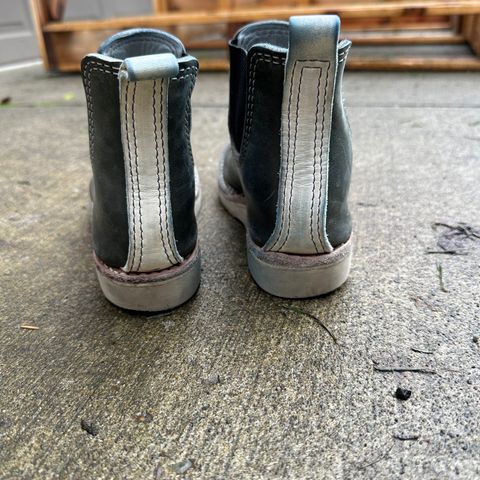 Wesco Project Axl in Petrolio + Bianco