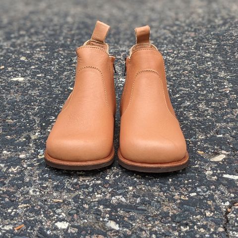 Adelisa and Co. Viajero Chelsea Boot in Unknown Natural Veg Tan