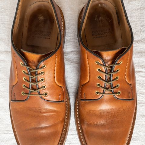 Tricker's Robert Plain Derby Shoe in Horween Natural Dublin