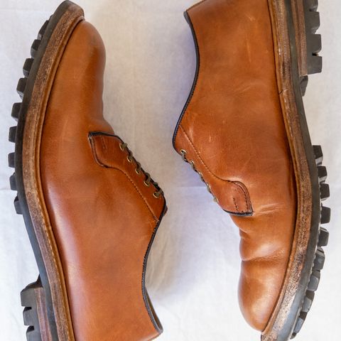 Tricker's Robert Plain Derby Shoe in Horween Natural Dublin
