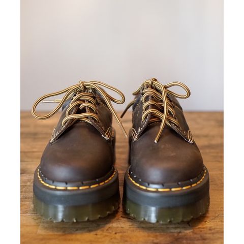 Dr. Martens 8053 Shoes in Dark Brown Crazy Horse