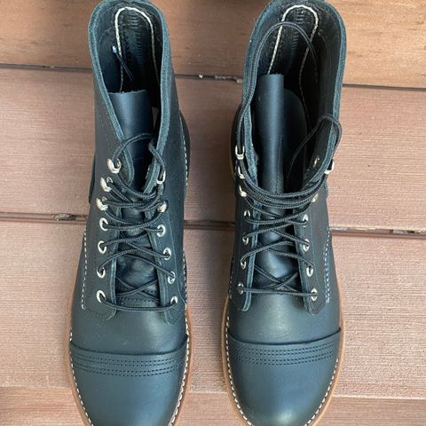 Red Wing Iron Ranger in S.B. Foot Black Harness