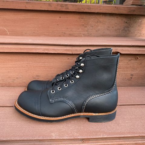 Red Wing Iron Ranger in S.B. Foot Black Harness