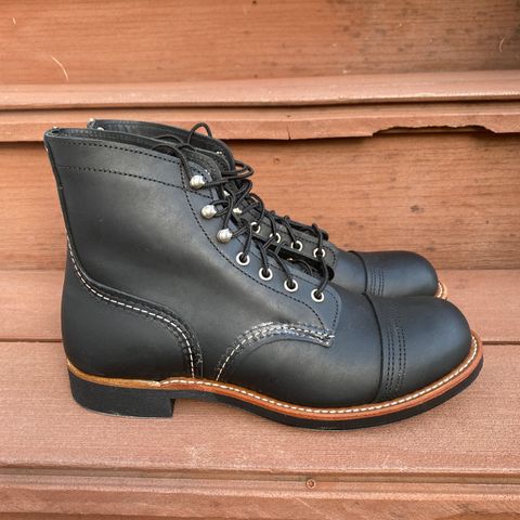 Red Wing Iron Ranger in S.B. Foot Black Harness