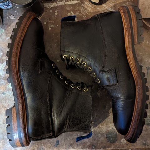 Tricker's Ripon Derby Field Boot in C.F. Stead Flint Waxed Kudu