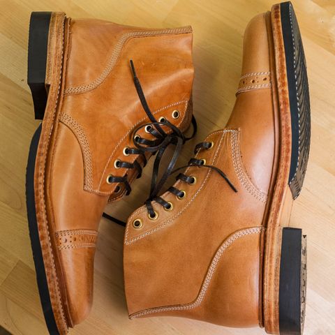 Oak Street Bootmakers Field Boot in Maryam Natural Horsebutt