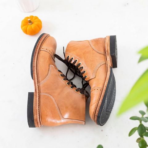 Oak Street Bootmakers Field Boot in Maryam Natural Horsebutt