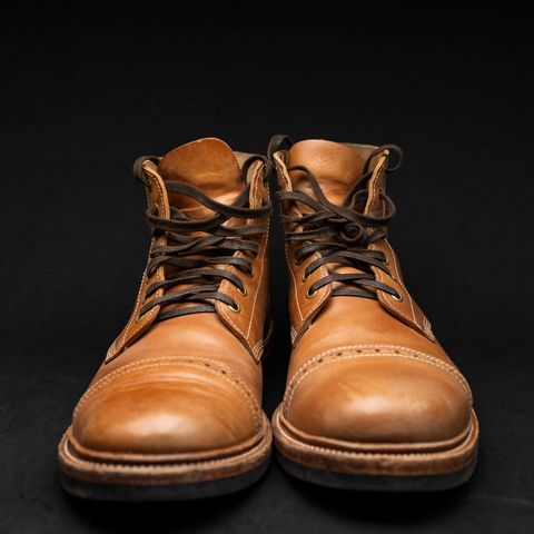 Oak Street Bootmakers Field Boot in Maryam Natural Horsebutt