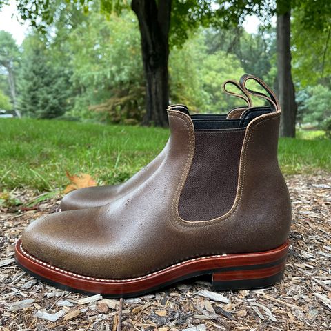 Benzein The Seventh Chelsea Boot in Horween Olive Waxed Flesh
