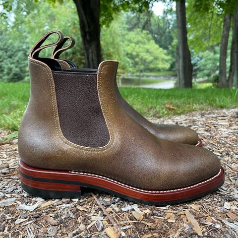 Benzein The Seventh Chelsea Boot in Horween Olive Waxed Flesh