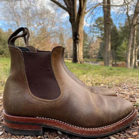 Benzein The Seventh Chelsea Boot in Horween Olive Waxed Flesh