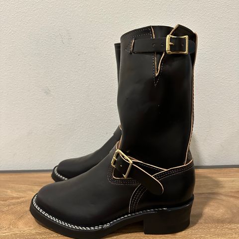 Wesco Boss Engineer Boot in Maryam Petrolio Waxed Black Horsehide